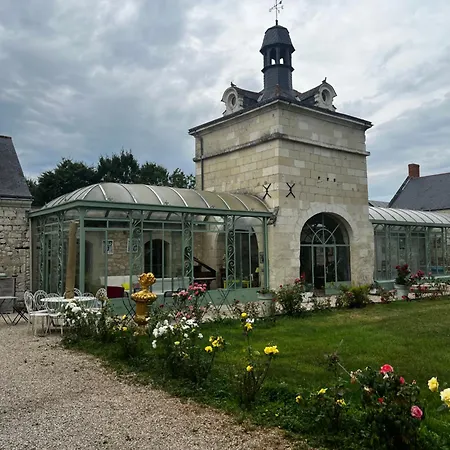 לינה וארוחת בוקר Chateau De La Thibaudiere Bois Savary - Pourpre