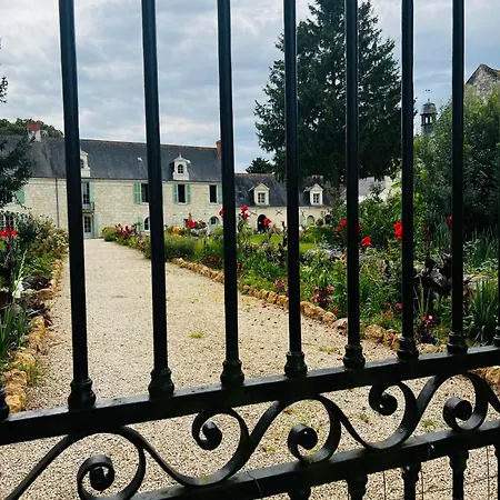 Chateau De La Thibaudiere Bois Savary - Pourpre Allonnes (Maine-et-Loire)