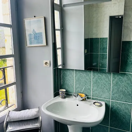 فندق مبيت وإفطار Chateau De La Thibaudiere - De La Reine