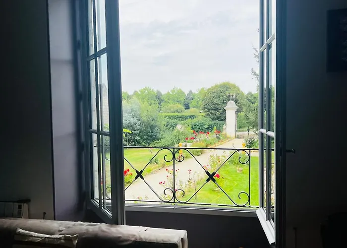 Château De La Thibaudière - De La Reine Couette-café 3*