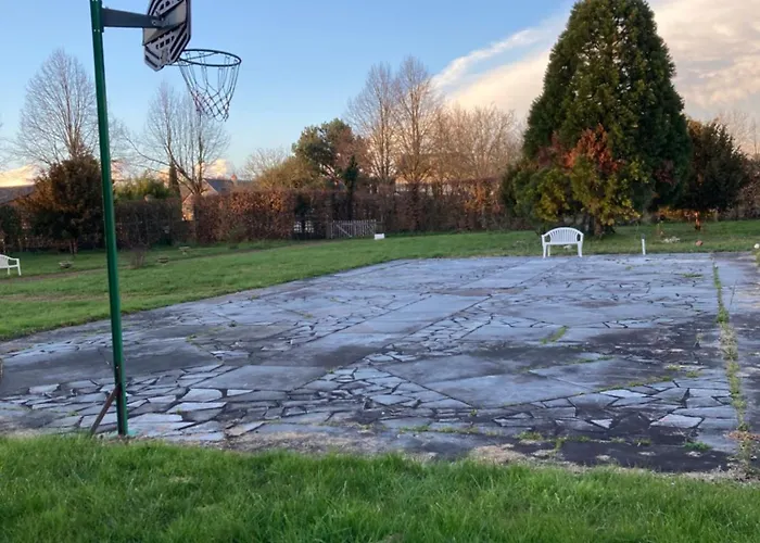 Couette-café Château De La Thibaudière - De La Reine 3*